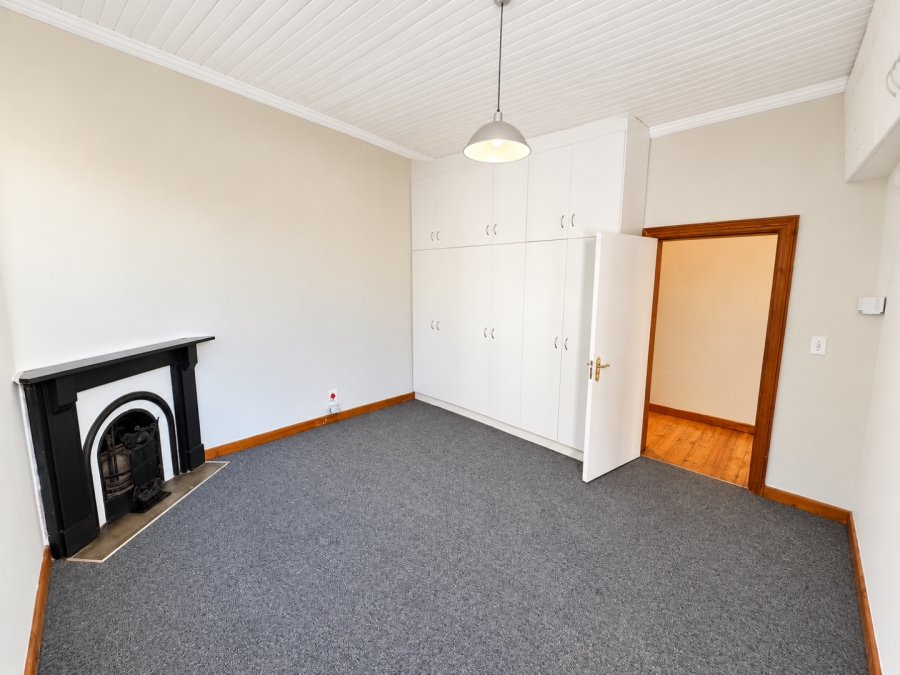 2 Bedroom Property for Sale in Green Point Western Cape